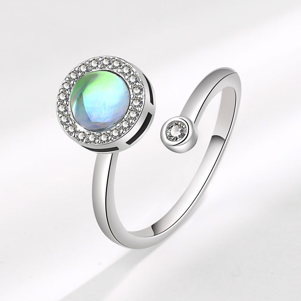 LuxeWhirl Rotating Ring