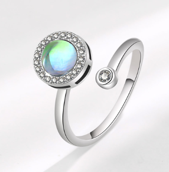 LuxeWhirl Rotating Ring